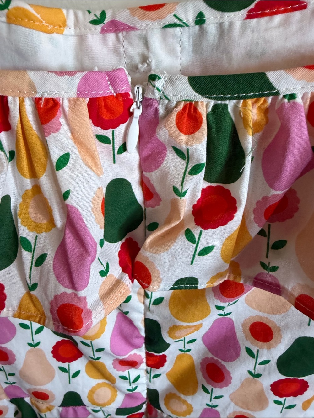 Retro Peach Floral Fit-and-Flare Dress with Ruffle Neckline size 10/12 - Picture 4 of 8